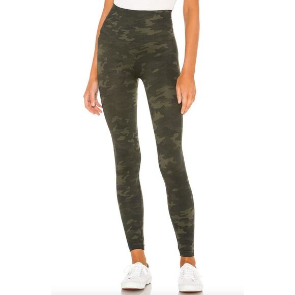 Spanx Look At Me Now Seamless Leggings High Rise Smoothing Shape Wear Large Camo - Picture 1 of 7